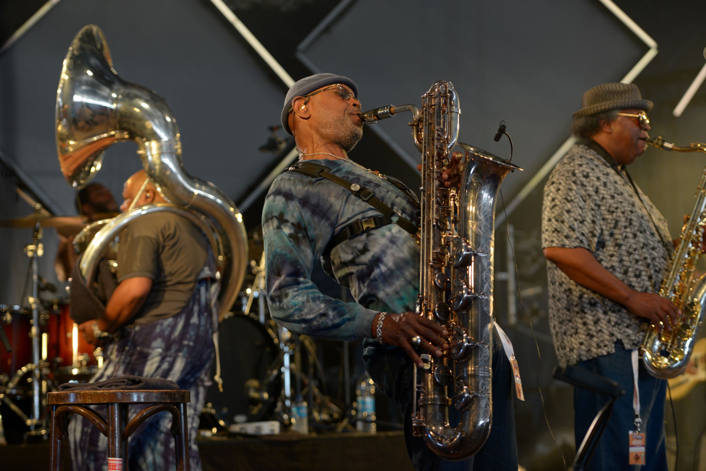 Le Dirty Dozen Brass Band, sur la scène du Cabaret de Seb, au Bout du Monde (Photo ehyobro Weirdsound)